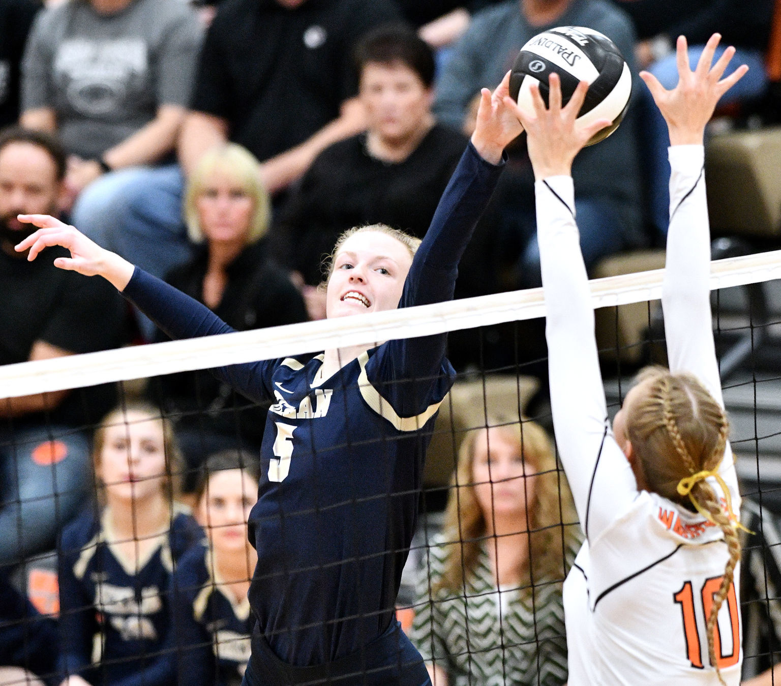 Heelan vs Sergeant Bluff-Luton volleyball